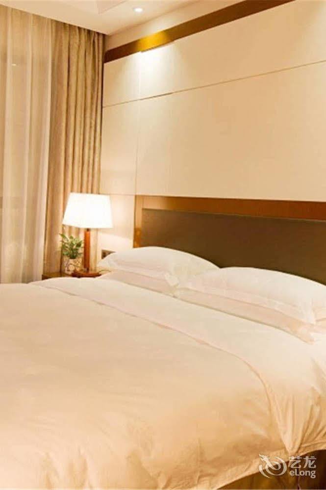 Bavaria City Hotel Beihai Εξωτερικό φωτογραφία
